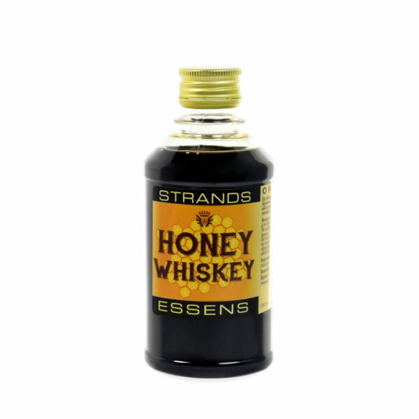 Zaprawka Honey Whiskey to esencja o ciemnej barwie w przezroczystej butelce z etykietą. Butelka ze złotą zakrętką.